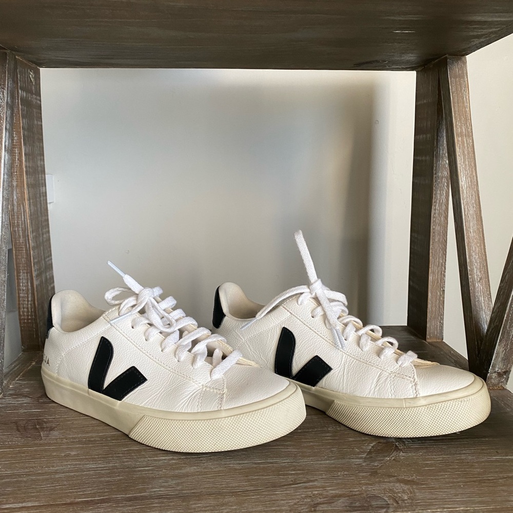 Veja Bicolor Low-Top Sneakers